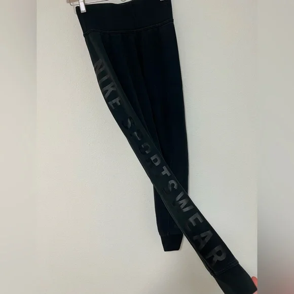 Nike Essentials Training Printed Leggings - Picture 4 of 11